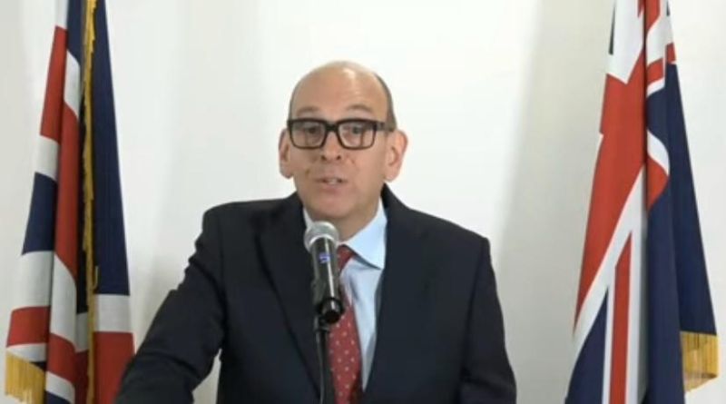 Governor Defends Secrecy Over KC Fees
