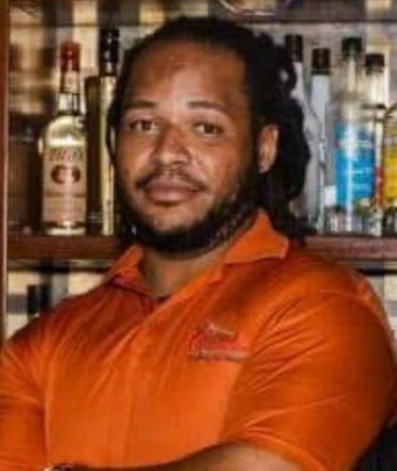 Police Appeal For Help In de Castro’s Murder