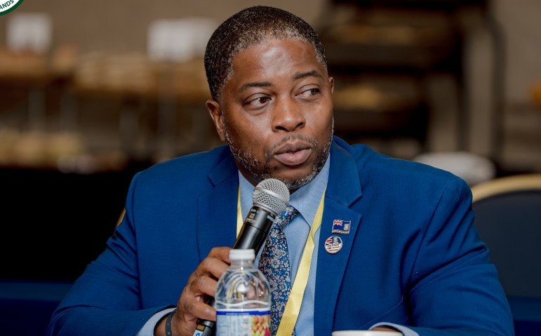 Turnbull Denies PLM Talks With Walwyn